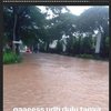 9 Potret Selebriti Terkena Banjir Ibu Kota, Ada yang Ngungsi ke Hotel!