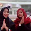 5 Foto Cimoy Montok Kenakan Hijab, Awas Pangling!