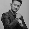 8 Potret Pesona Tom Liwafa, Crazy Rich Surabaya, yang Bagi-Bagi Sembako Kepada Warga