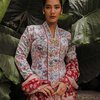 10 Potret Transformasi Tara Basro yang Memesona Sejak Kecil, Kecantikan Khas Nusantara Tak Ada Dua