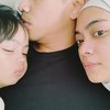 Raffi Ahmad hingga Chicco Jerikho, 11  Selebriti Ini Bagikan Tidur Pulas Pasangan dan Sang Anak!