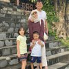 10 Potret Kebahagiaan Zaskia Adya Mecca dan Keluarga yang Lagi Liburan Pas Hamil Tua!