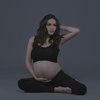 Pamer Baby Bump, 10 Artis Ini Tampil Seksi Saat Maternity Shoot