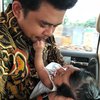 10 Potret Keluarga Kecil Kahiyang Ayu, Anak Jokowi, yang Baru Saja Melahirkan Anak Kedua