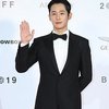 10 Potret Jung Hae In, Aktor Korea yang Dikabarkan jadi Pemeran Pria Utama di Drama Snowdrop