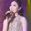 Akting Jadi Penyanyi di Sinetron Anak Band, Ini 8 Potret Natasha Wilona yang Tampil Memukau Bak Diva