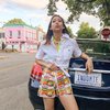Unik! 9 Potret Selebgram Putri Samboda Ini Pakai Outfit Dari Celana Indomie Hingga Karung Terigu