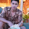 10 Potret Terbaru Hessel Steven, Aktor Indonesia yang Lebarkan Sayap ke Thaliand