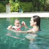 Belum Genap Setahun, Ini 10 Momen Miss Claire Anak Shandy Aulia Belajar Berenang