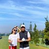 11 Potret Pesona Selebriti Main Golf, Gayanya bak Pemain Profesional lho!