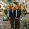 10 Potret Kemesraan Della Dartyan dan Nino RAN, Banjir Doa Warganet untuk Segera Menikah