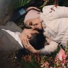 Intip 8 Potret Maternity Shoot Zaskia Sungkar, Mulai dari Tampil Garang sampai Manis Bertabur Bunga