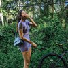 10 Potret Anya Geraldine Liburan di Bali, Dari Pamer Body Goals sampai Jatuh dari Sepeda!