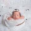 7 Potret Newborn Baby Chloe, Putri Asmirandah dan Jonas Rivanno yang Semakin Cantik