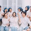 10 Potret Kehangatan Rey Mbayang Bareng Keluarga Dinda Hauw, Kompak Banget!