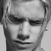 Debut Jadi Model, Ini 9 Potret Memesona Romeo Beckham untuk LUomo Vogue