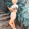 10 Potret Jasmine Chiswell, Seleb TikTok yang Jadi Kaya Raya karena Mirip Marilyn Monroe