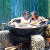 10 Pasangan Artis Ini Pernah Foto Bareng di Bathtub, Mesra Banget Serasa Dunia Milik Berdua!