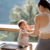 Jaga Body Goals Sambil Asuh Anak, Ini 9 Potret Shandy Aulia Waktu Yoga Bareng Baby Claire