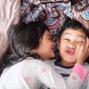 Jadi Kakak Penyayang, 10 Anak Selebriti Ini Telaten Banget Mengasuh Adiknya