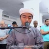 Disebut Sering Pamer Ibadah, Ini 10 Potret Taqy Malik Jadi Imam Sholat Berjamaah