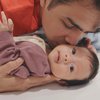 7 Potret Baby Chloe Emmanuelle, Anak Asmirandah yang Paras Bulenya Curi Perhatian