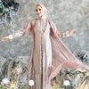 10 Potret Nagita Slavina Pakai Busana Muslim, Cocok dan Cantik Banget Ya!