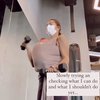 7 Potret Jennifer Bachdim Work Out Sambil Gendong Anak, Body Goals-nya Bikin Iri!