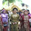 Mahar Sampai Ratusan Juta, Ini 7 Adat Pernikahan Termahal di Indonesia