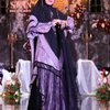 10 Potret April Jasmine, Istri Ustaz Solmed yang Dikritik Warganet Karena Main TikTok
