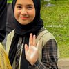 Pesona Sandrinna Michelle Pakai Hijab Jadi Anak Pesantren yang Bikin Hati Adem