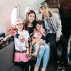 Tanpa Ruben Onsu, Ini Deretan Momen Sarwendah Boyong 3 Anak ke Bali pakai Jet Pribadi