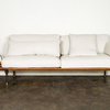 5 Ide Desain Sofa Ruangan yang Klasik dan Estetik, Nyaman buat Sambut Tamu Lebaran