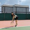 Potret Segar dan Cantiknya Anya Geraldine Main Tenis, Bikin Semangat Olahraga