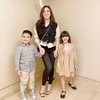 Ini Pesona Dhena Devanka, Istri Jonathan Frizzy yang Cantik dan Awet Muda dengan Anak 3