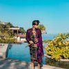 7 Potret Dimas Ahmad Pakai Baju Adat Bali, Terlihat Tampan dan Berkharisma