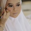 Jelang Acara Lamaran, Berikut 9 Momen Persiapan Lesti Kejora di Ruang Makeup