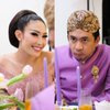 Jadi Pengantin Lagi, Intip 6 Potret Ayu Dewi dan Regi Rayakan Ulang Tahun Pernikahan