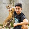 10 Potret Alshad Ahmad Akrab Main Bareng Harimau