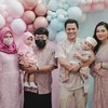 10 Momen Tasyakuran 4 Bulan Anak Arief Muhammad dan Tiara Pangestika yang Serba Pink