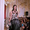 7 Model Indonesia ini Pernah Catwalk di Fashion Show Luar Negeri, Keren Banget!