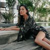10 Potret Nina Kozok, Mantan Model Victorias Secret Asal Indonesia yang Kini Tinggal di Hawaii
