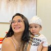 6 Potret Vanessa Angel Momong Baby Gala, Pakai Baju Minim Sambil Pamer Body Goals