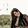 Nikita Mirzani Naik Balon Udara saat Liburan ke Turki, Rambut Panjangnya Curi Perhatian