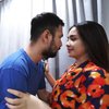 Potret Raffi Ahmad Pelukan Mesra dengan Nagita Slavina, Makin Perhatian ke Istri yang Lagi Hamil