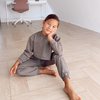 7 Potret Fashionable Kiyomi Sue Bachdim, Gayanya Bak Model