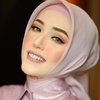 10 Inspirasi Hijab ala Adelia Pasha, Istri Pasha Ungu yang Stylish Abis