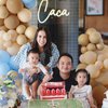 10 Momen Ulang Tahun Suami Momo Geisha, Ceria Bareng Keluarga - Berhiaskan Balon Kuning Unyu
