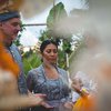  7 Momen Anggun dan Suami Rayakan Ulang Tahun Pernkahan ke-3 di Bali, Jalani Upacara Melukat