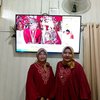 Gak Mau Ketinggalan, Para Emak-Emak ini Ikut Hadir dan Ramaikan Tasyakuran Pernikahan Lesti-Billar